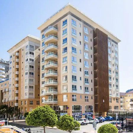 West One Studio Apartments Gibraltar Extérieur photo