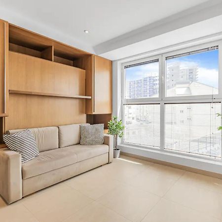 West One Studio Apartments Gibraltar Extérieur photo