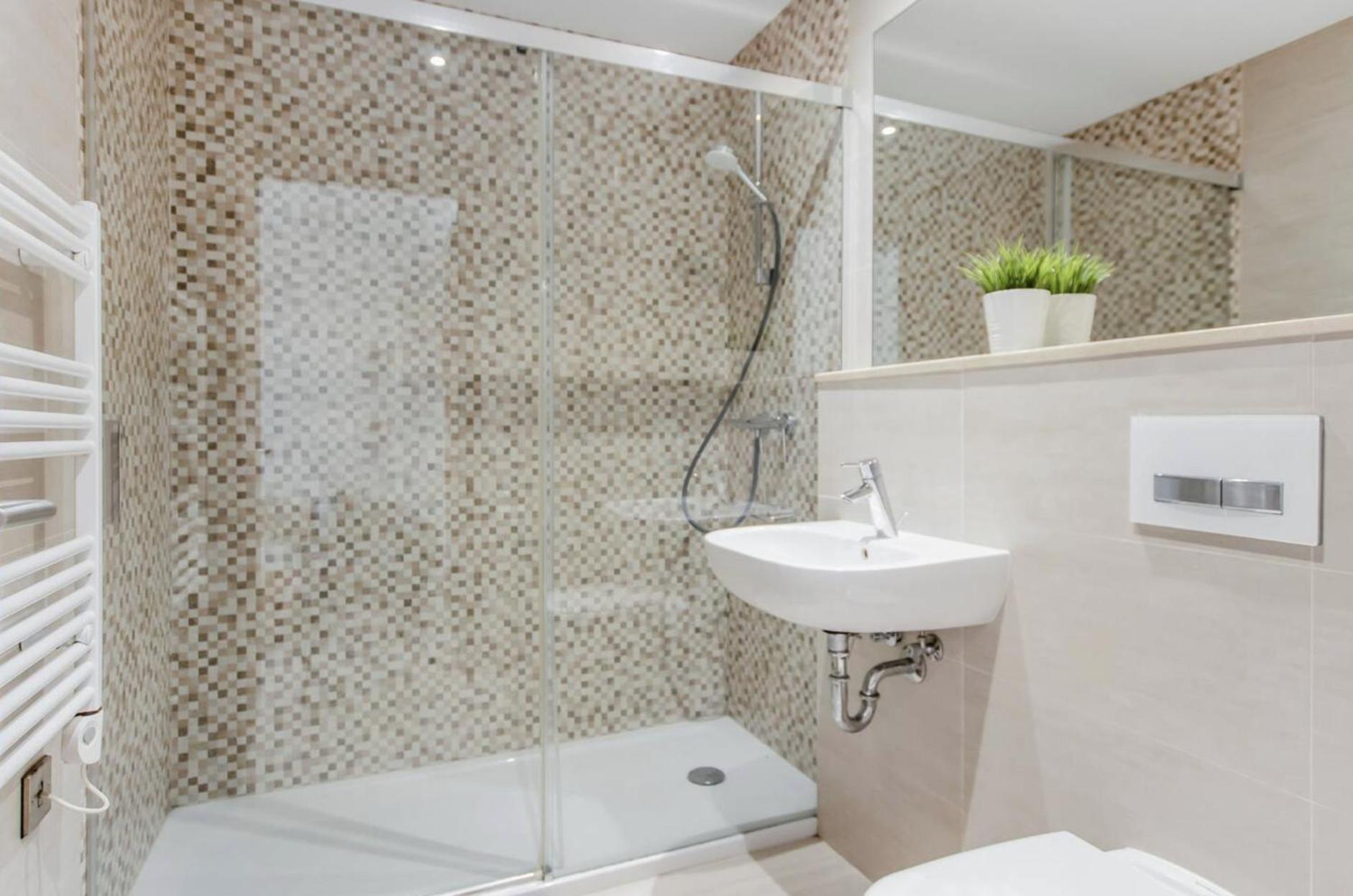 West One Studio Apartments Gibraltar Extérieur photo