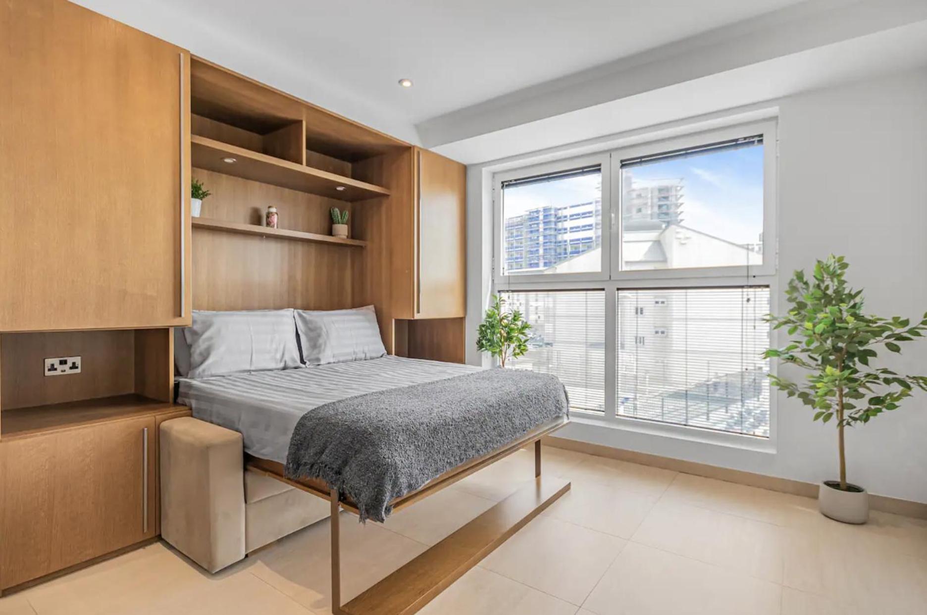 West One Studio Apartments Gibraltar Extérieur photo